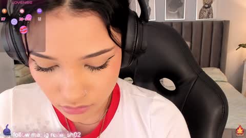 Snapshot of renee_shelby_ chatting on 12/27/24, 09:00 Renee Shelby online show from 12/27/24, 09:00