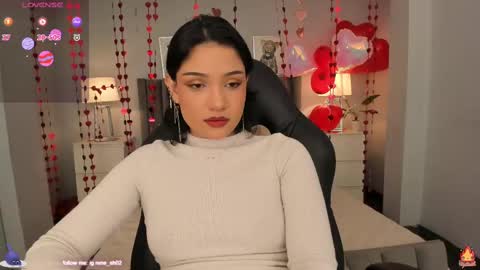 Snapshot of renee_shelby_ chatting on 02/13/25, 08:55 Renee Shelby online show from 02/13/25, 08:55