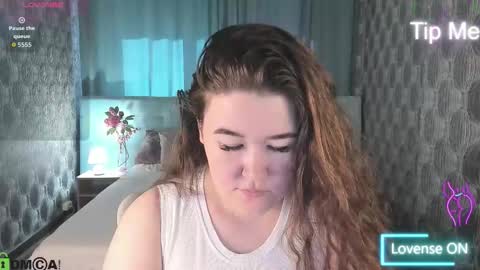 renee_turner online show from 09/26/25, 07:34