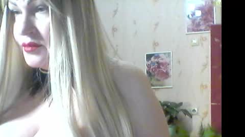 Snapshot of renelce chatting on 12/21/25, 07:21 renelce online show from 12/21/25, 07:21