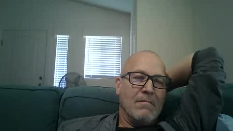 Snapshot of renewaz chatting on 02/14/26, 05:53 Renewaz online show from 02/14/26, 05:53