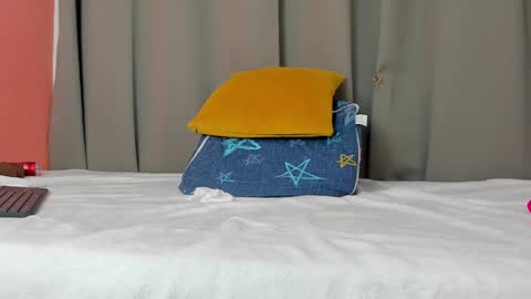 Snapshot of rennatta_sx chatting on 01/22/25, 01:32 Renata online show from 01/22/25, 01:32