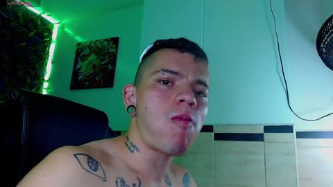 R E N E  online show from 01/12/25, 12:33