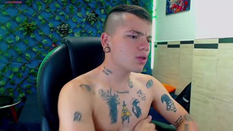 R E N E  online show from 01/15/25, 03:54