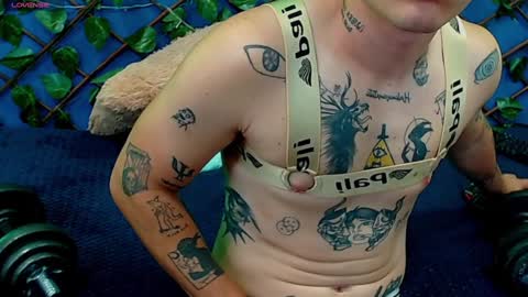 R E N E  online show from 01/23/25, 11:37