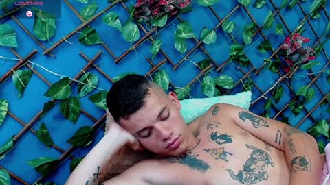 R E N E  online show from 02/07/25, 08:55