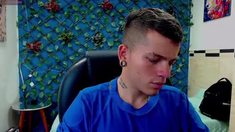 R E N E  online show from 02/18/25, 04:15