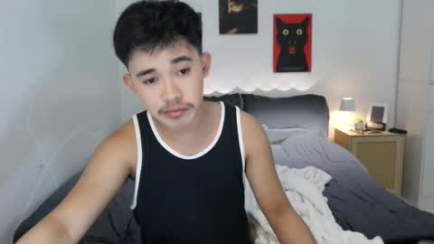 Snapshot of renzamora chatting on 02/17/26, 07:49 rnezamora online show from 02/17/26, 07:49