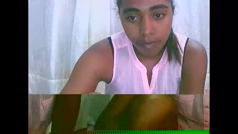 Snapshot of rephaleta chatting on 12/16/24, 07:26 Rephaleta online show from 12/16/24, 07:26