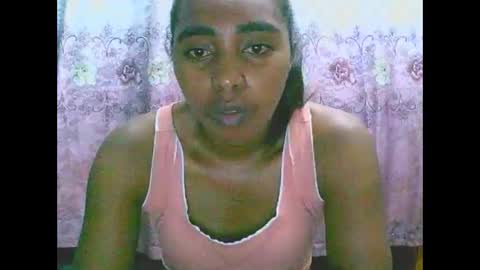 Snapshot of rephaleta chatting on 02/20/25, 05:29 Rephaleta online show from 02/20/25, 05:29