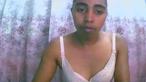 Snapshot of rephaleta chatting on 10/07/25, 10:56 Rephaleta online show from 10/07/25, 10:56