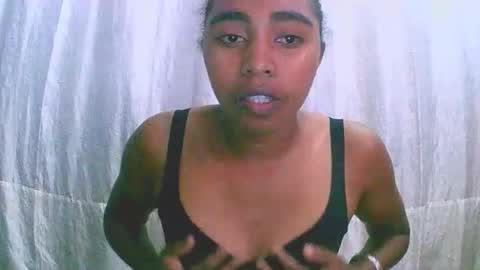 Snapshot of rephaleta chatting on 11/11/25, 06:46 Rephaleta online show from 11/11/25, 06:46