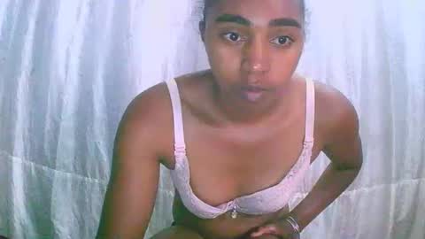 Snapshot of rephaleta chatting on 11/20/25, 06:35 Rephaleta online show from 11/20/25, 06:35