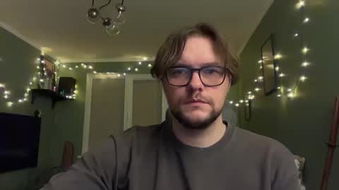 requiquie online show from 10/29/25, 05:04