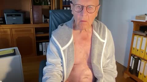 reteid online show from 09/29/25, 02:00