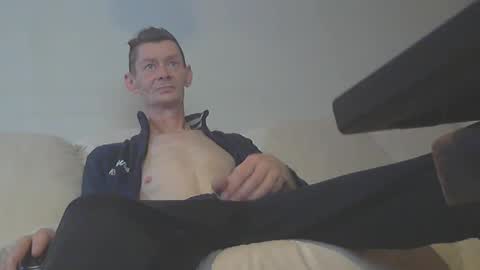 Snapshot of rethnughorny chatting on 09/13/25, 04:18 rethnughorny online show from 09/13/25, 04:18