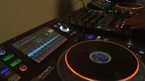 GearPorn online show from 02/06/25, 03:59