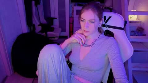 Rie online show from 02/10/26, 04:55