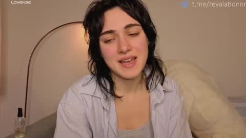 Ewiwi online show from 11/19/25, 05:35