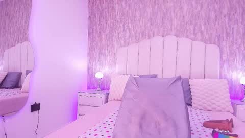 Snapshot of reven_lilith chatting on 02/11/26, 03:11 REVEN online show from 02/11/26, 03:11