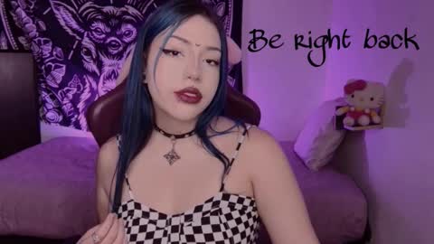 Snapshot of revenmiller_ chatting on 09/16/25, 03:02 Reven online show from 09/16/25, 03:02