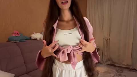 Revi online show from 10/12/25, 05:34