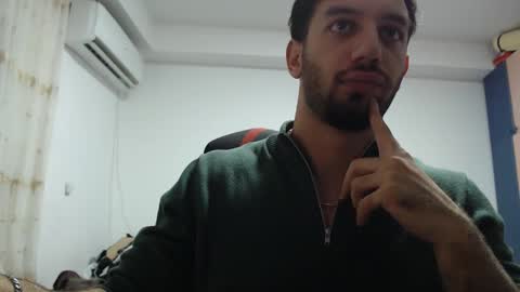 Snapshot of revivedunknown chatting on 12/12/24, 02:33 Chris online show from 12/12/24, 02:33