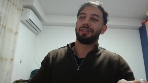 Snapshot of revivedunknown chatting on 01/07/25, 06:24 Chris online show from 01/07/25, 06:24