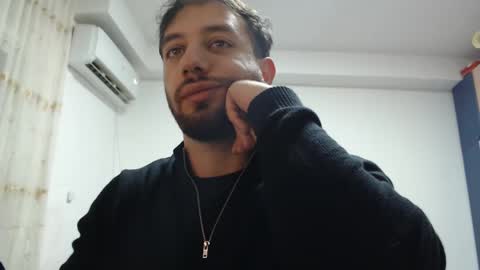 Snapshot of revivedunknown chatting on 01/18/25, 10:17 Chris online show from 01/18/25, 10:17