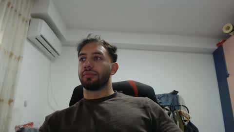 Snapshot of revivedunknown chatting on 02/01/25, 01:41 Chris online show from 02/01/25, 01:41