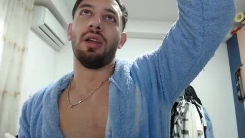 Snapshot of revivedunknown chatting on 03/08/25, 02:19 Chris online show from 03/08/25, 02:19