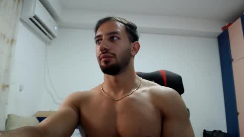 Snapshot of revivedunknown chatting on 09/23/25, 01:25 Chris online show from 09/23/25, 01:25