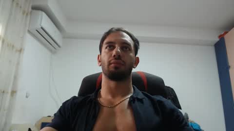 Snapshot of revivedunknown chatting on 09/24/25, 01:36 Chris online show from 09/24/25, 01:36