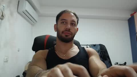 Snapshot of revivedunknown chatting on 10/22/25, 07:02 Chris online show from 10/22/25, 07:02