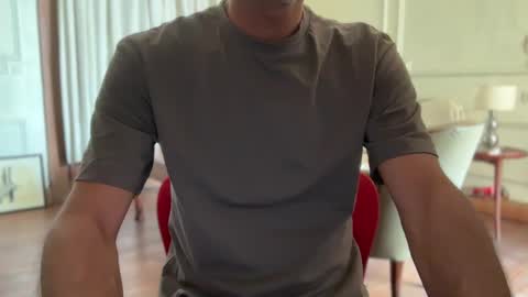 Snapshot of revoiralynch chatting on 01/05/25, 06:02 SonnyXXX online show from 01/05/25, 06:02