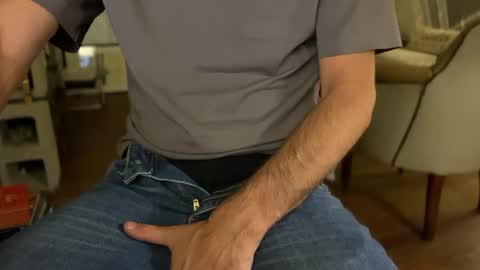 Snapshot of revoiralynch chatting on 02/06/25, 04:53 SonnyXXX online show from 02/06/25, 04:53