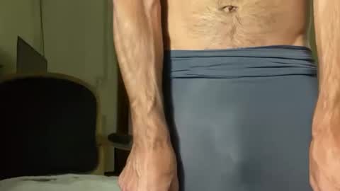 Snapshot of revoiralynch chatting on 02/24/25, 02:40 SonnyXXX online show from 02/24/25, 02:40