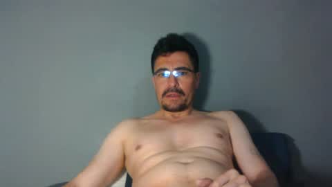 Snapshot of rewing1908 chatting on 06/22/26, 12:35 rewing1908 online show from 06/22/26, 12:35