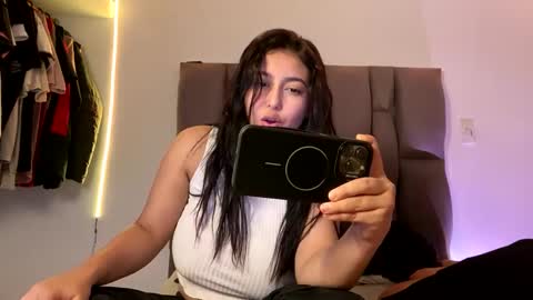 Snapshot of rexaybladee chatting on 10/11/25, 08:29 Rexa y blade online show from 10/11/25, 08:29