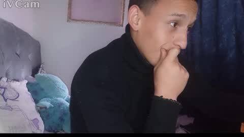 Snapshot of rey_masterhot chatting on 09/18/25, 05:37 reymasterhot online show from 09/18/25, 05:37