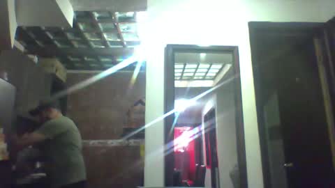 Snapshot of reyalad_mariana chatting on 02/12/25, 03:05 REYALAD online show from 02/12/25, 03:05