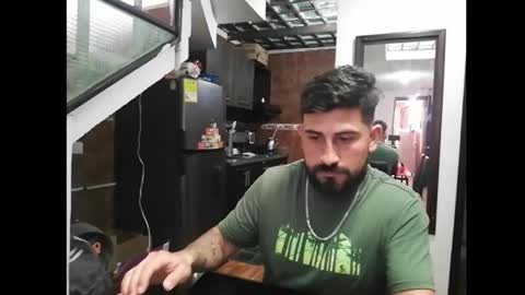 Snapshot of reyalad_mariana chatting on 02/19/25, 03:27 REYALAD online show from 02/19/25, 03:27