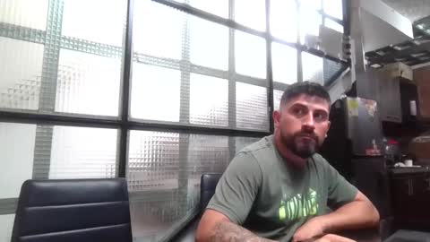 Snapshot of reyalad_mariana chatting on 03/03/25, 05:29 REYALAD online show from 03/03/25, 05:29