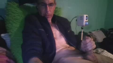 Snapshot of reyes_albert2006 chatting on 04/12/26, 08:52 reyes_albert2006 online show from 04/12/26, 08:52