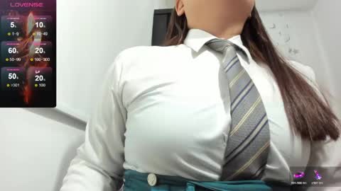 Snapshot of reyledoll chatting on 05/20/26, 12:39 Rely online show from 05/20/26, 12:39