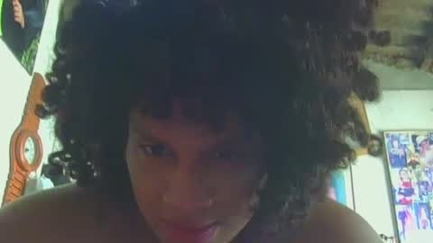 Snapshot of reylunaxxx chatting on 10/01/25, 04:02 REYHOT online show from 10/01/25, 04:02