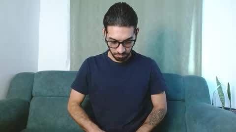 Snapshot of reypablo1 chatting on 10/14/25, 09:15 REY PABLO Independent online show from 10/14/25, 09:15