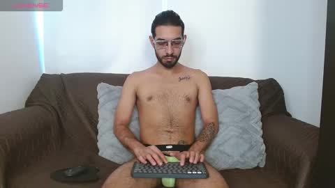 Snapshot of reypablo1 chatting on 11/06/25, 10:10 REY PABLO Independent online show from 11/06/25, 10:10