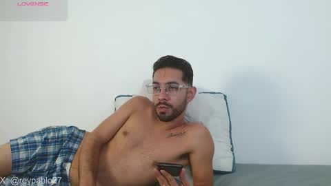 Snapshot of reypablo1 chatting on 11/18/25, 10:14 REY PABLO Independent online show from 11/18/25, 10:14