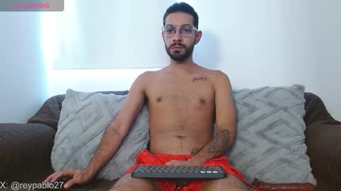 Snapshot of reypablo1 chatting on 11/21/25, 08:40 REY PABLO Independent online show from 11/21/25, 08:40